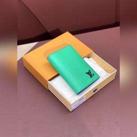 N82510 Зеленый! С узором страуса, паспортный чехол. Этот паспортн