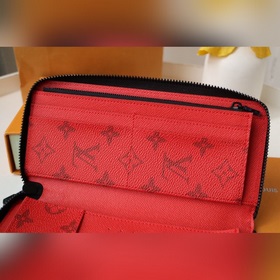 Данная модель кошелька на молнии M8279 Сшитый из полотна Monogram
