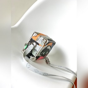 M23144 Глаза M80892 Яркие цвета M69072 Цветы M44735 Черные цветы 