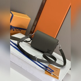 Высококачественная оригинальная сумка M82086  Зеленая кожаная су