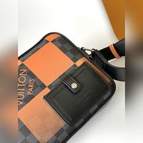 M43918 Кожаный M44165 Звездное небо M44169 Зеленый N40408 Синий 