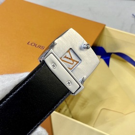 LOUIS VUITTON ремень, подлинная копия, не отличается от оригинала
