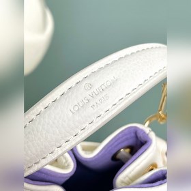 [Хэйчжоу, фотография частного продавца] M82933 Фиолетовая шелкогр