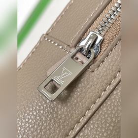 [Exclusive from Haiyuan] M23736 Черный Серия кожаных сумок через