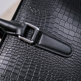 Montblanc - новейшая модель мужской портфеля из кожи с текстурой 