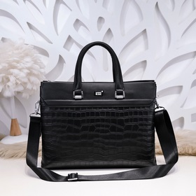 Montblanc - новейшая модель мужской портфеля из кожи с крокодилов