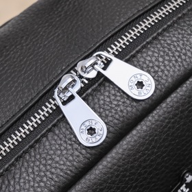 Montblanc - новейшая модель мужского рюкзака из кожи первого слоя