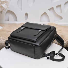 Montblanc - новейшая модель мужского рюкзака из кожи первого слоя