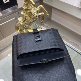 Новинка： новейшая сумка Montblanc lnternational (Montblanc) с дву