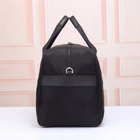 PRADA - новейшая модель дорожной сумки/сумки-портфеля от Prada, с
