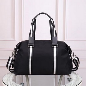 PRADA - официальный сайт Prada. Оригинальная водонепроницаемая тк