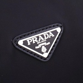 PRADA - официальный сайт Prada. Оригинальная водонепроницаемая тк