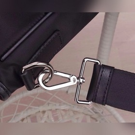 PRADA - официальный сайт Prada. Оригинальная водонепроницаемая тк