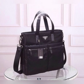 PRADA - официальный сайт Prada. Оригинальная водонепроницаемая тк