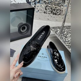 PRADA 2024 новейшая модель лофей от PRADA для пар, полусабо из по