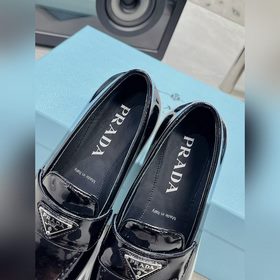 PRADA 2024 новейшая модель лофей от PRADA для пар, полусабо из по