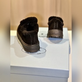 Prada Rada】Новая осенне-зимняя коллекция шерстяных лофей Ретро-к