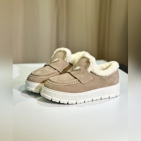 Prada Rada】Новая осенне-зимняя коллекция шерстяных лофей Ретро-к