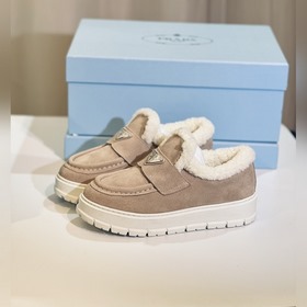 Prada Rada】Новая осенне-зимняя коллекция шерстяных лофей Ретро-к