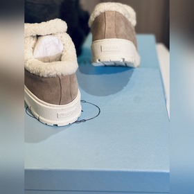 Prada Rada】Новая осенне-зимняя коллекция шерстяных лофей Ретро-к