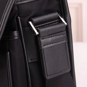 PRADA - официальный сайт сумок через плечо. Используется оригинал