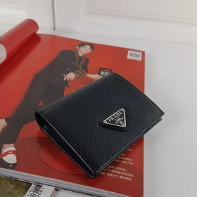 Дамский кожаный кошелек Prada, модель 1M0204, кожа с крестообразн