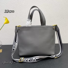 2024 Обновленная версия сумки Prada «RADA» с лазерной гравировкой