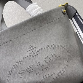 2024 Обновленная версия сумки Prada «RADA» с лазерной гравировкой
