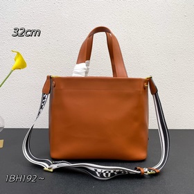 2024 Обновленная версия сумки Prada «RADA» с лазерной гравировкой