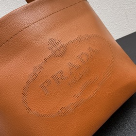 2024 Обновленная версия сумки Prada «RADA» с лазерной гравировкой