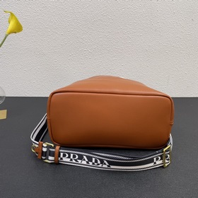 2024 Обновленная версия сумки Prada «RADA» с лазерной гравировкой