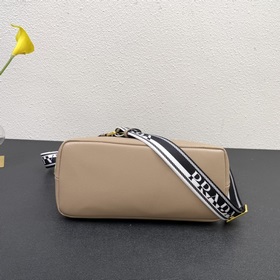 2024 Обновленная версия сумки Prada «RADA» с лазерной гравировкой