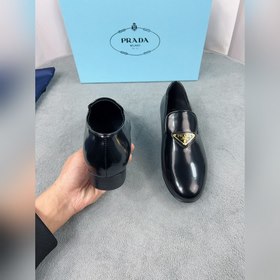 Коллекция туфель Prada для ранней весны Верх： импортные перфориро