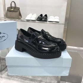 Prada в этом году превзошла себя. Непревзойденная Prada, каждая м