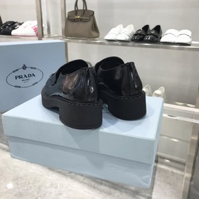 Prada в этом году превзошла себя. Непревзойденная Prada, каждая м