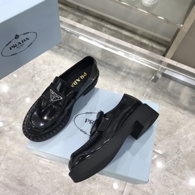 Prada в этом году превзошла себя. Непревзойденная Prada, каждая м
