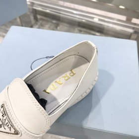Prada в этом году превзошла себя. Непревзойденная Prada, каждая м
