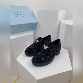 Prada 2024 ss, новая модель ранней осени, лодочки с треугольным л