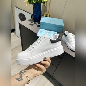 Prada 2024 новейшая модель. Точная копия оригинала. Белые туфли н