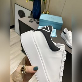 Prada 2024 новейшая модель. Точная копия оригинала. Белые туфли н