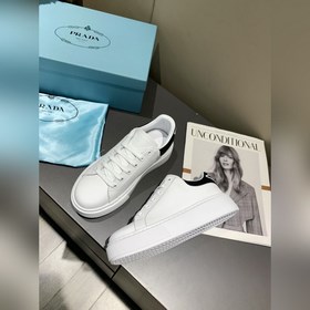 Prada 2024 новейшая модель. Точная копия оригинала. Белые туфли н