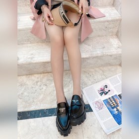 Prada 2024 весна-лето обновленная версия лофей с треугольным лого