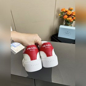 Prada 2024 новейшая модель. Точная копия оригинала. Белые туфли н