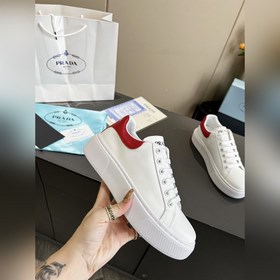 Prada 2024 новейшая модель. Точная копия оригинала. Белые туфли н