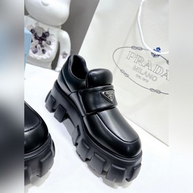 Новые черные сверхмягкие кожаные туфли на толстой подошве от Prad