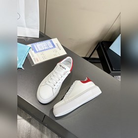 Prada： новейшая модель 2024 года. Точная копия моделиз бутика. Бе
