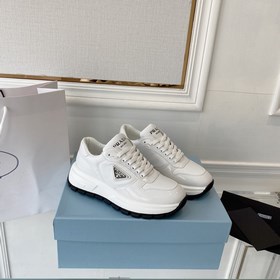 PRADA 222 — новые модели от Prada, мощный удар! Множество моделей