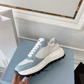 PRADA 222 — новые модели от Prada, мощный удар! Множество моделей