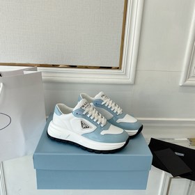 PRADA 222 — новые модели от Prada, мощный удар! Множество моделей