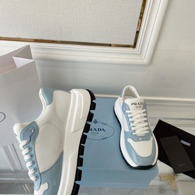 PRADA 222 — новые модели от Prada, мощный удар! Множество моделей